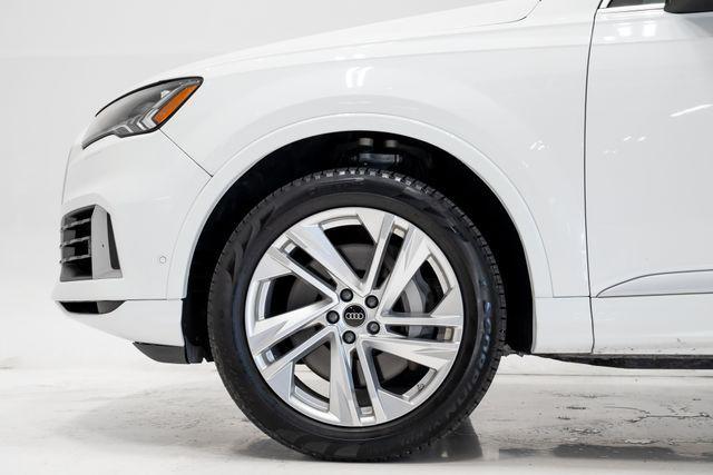 Audi Q7 view 31