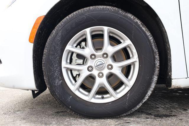 new 2025 Chrysler Voyager car