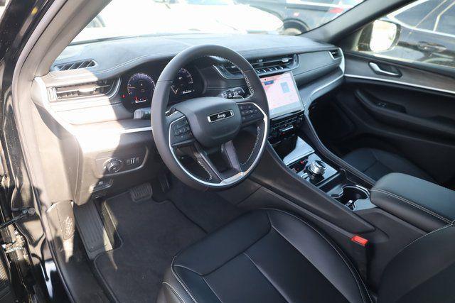 new 2025 Jeep Grand Cherokee car, priced at $47,907