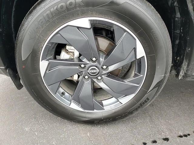 used 2025 Nissan Rogue car, priced at $24,994