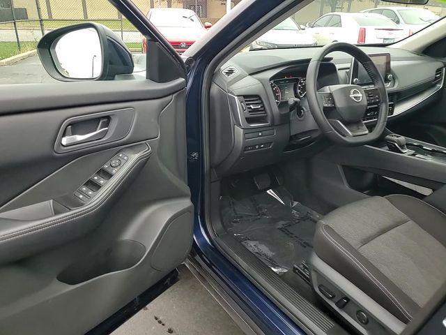 used 2025 Nissan Rogue car, priced at $24,994