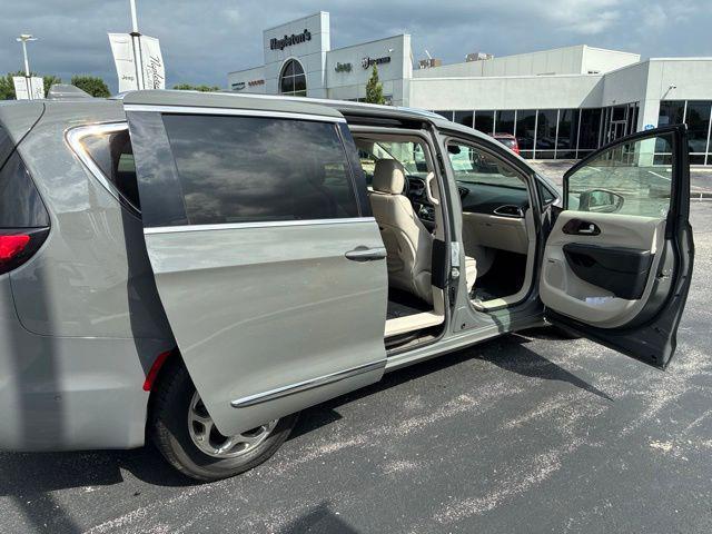 used 2021 Chrysler Pacifica car, priced at $29,312