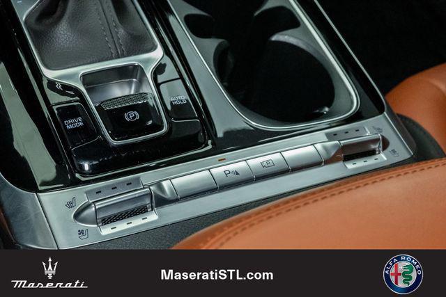 used 2024 Kia Carnival car, priced at $35,700