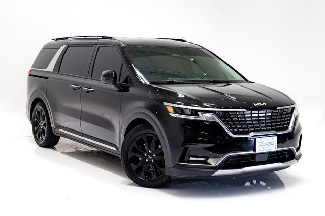 used 2024 Kia Carnival car, priced at $35,700