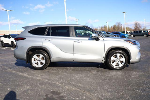 used 2024 Toyota Highlander car, priced at $32,480