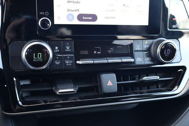 used 2024 Toyota Highlander car, priced at $32,480