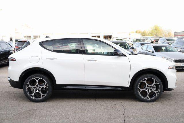 new 2025 Alfa Romeo Tonale car, priced at $30,617