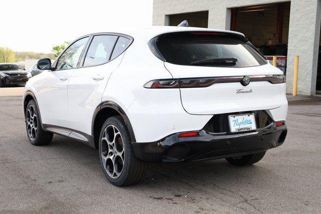 new 2025 Alfa Romeo Tonale car, priced at $30,617