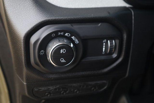 new 2026 Jeep Gladiator car, priced at $48,444