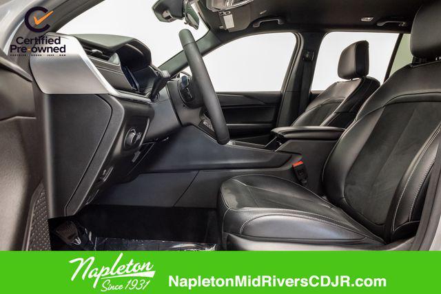 used 2025 Jeep Grand Cherokee car, priced at $33,519