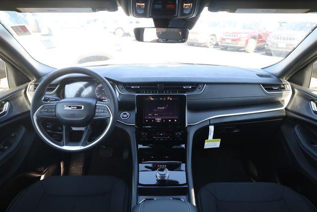 new 2026 Jeep Grand Cherokee car, priced at $34,002