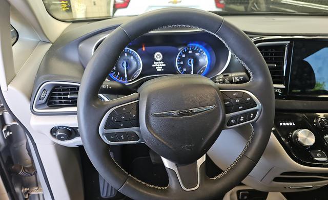 used 2024 Chrysler Pacifica car, priced at $28,943