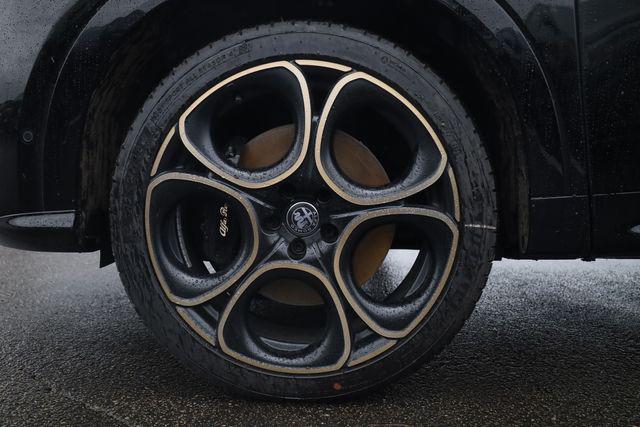 new 2025 Alfa Romeo Tonale car, priced at $37,617