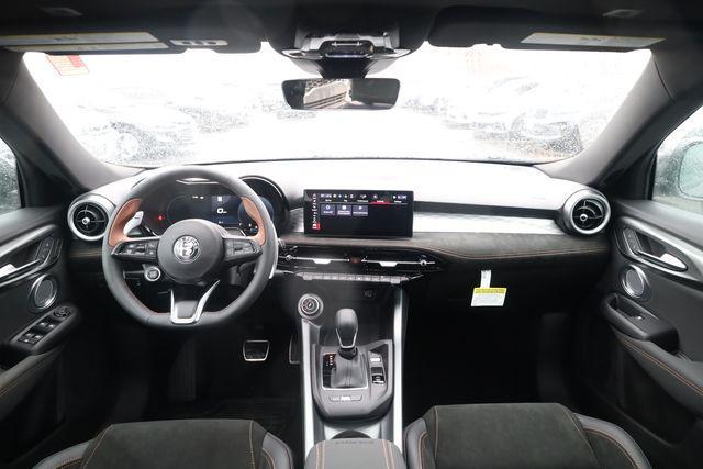 new 2025 Alfa Romeo Tonale car, priced at $37,617
