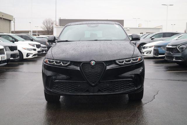 new 2025 Alfa Romeo Tonale car, priced at $37,617