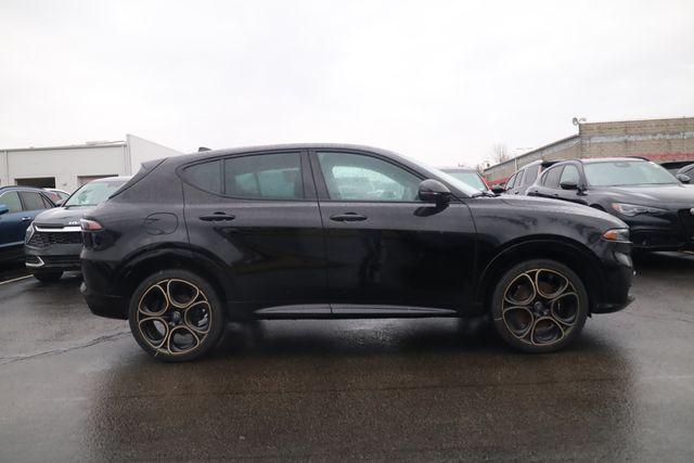 new 2025 Alfa Romeo Tonale car, priced at $37,617