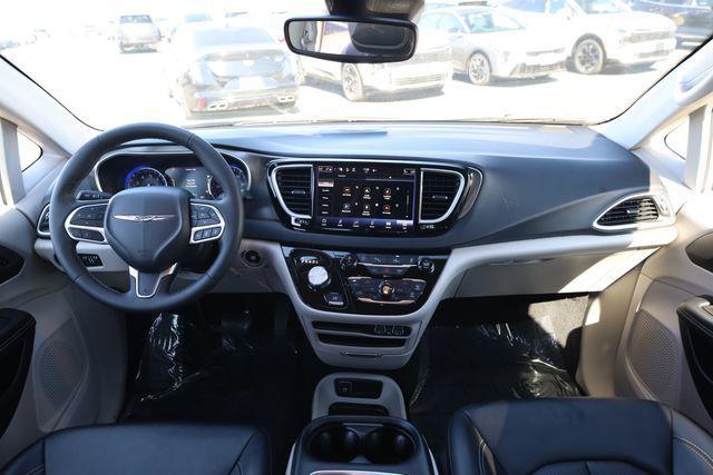used 2024 Chrysler Pacifica car, priced at $26,975