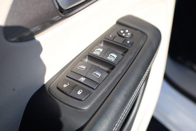 used 2024 Chrysler Pacifica car, priced at $26,975