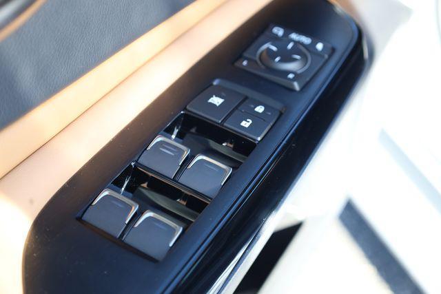 used 2024 Lexus ES 300h car, priced at $40,000