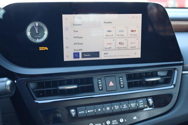 used 2024 Lexus ES 300h car, priced at $40,000