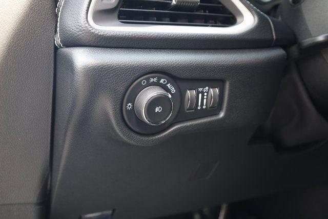 new 2026 Chrysler Pacifica car, priced at $43,158