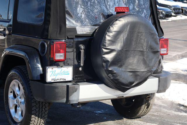 used 2015 Jeep Wrangler Unlimited car, priced at $18,425