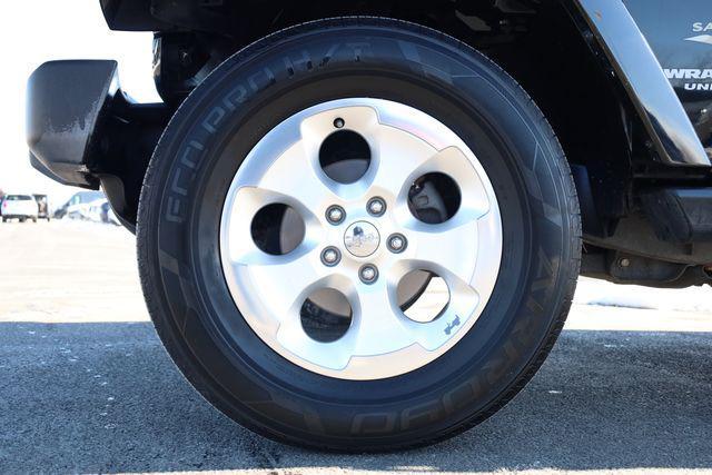 used 2015 Jeep Wrangler Unlimited car, priced at $18,425