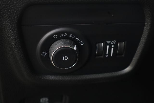 new 2025 Jeep Grand Cherokee car, priced at $45,593