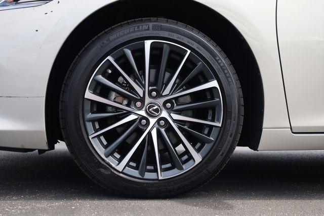 used 2024 Lexus ES 300h car, priced at $39,480