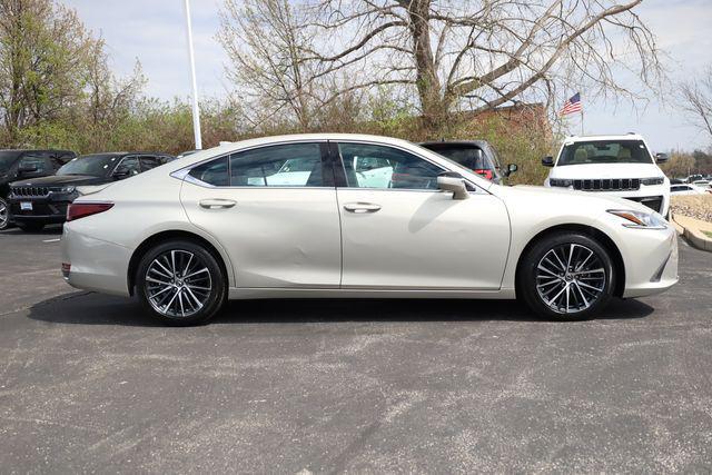 used 2024 Lexus ES 300h car, priced at $39,480
