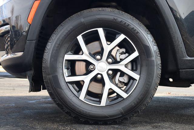 used 2024 Jeep Grand Cherokee L car, priced at $33,725