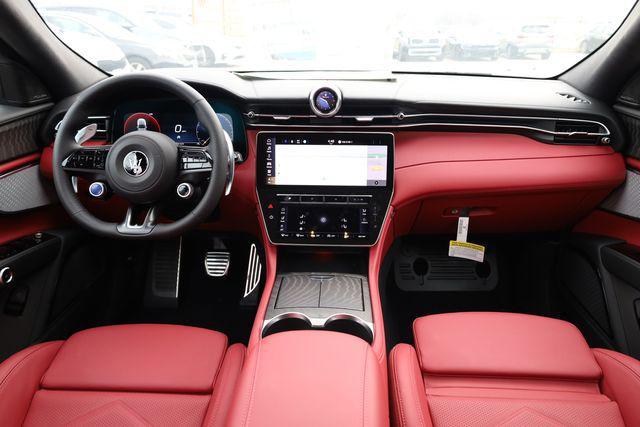new 2025 Maserati Grecale car, priced at $76,997