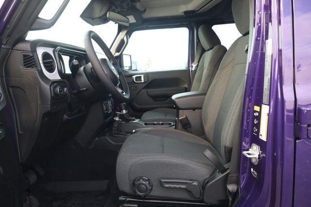 new 2026 Jeep Gladiator car, priced at $47,686