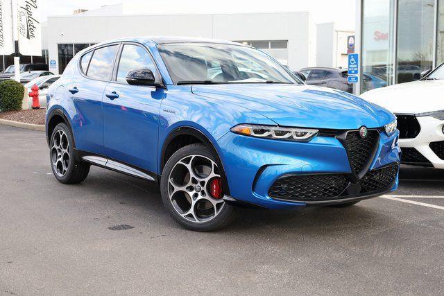 new 2025 Alfa Romeo Tonale car, priced at $34,017