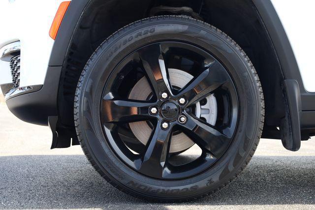 used 2025 Jeep Grand Cherokee L car, priced at $40,678