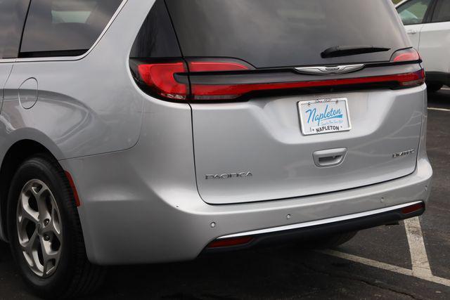 used 2024 Chrysler Pacifica car, priced at $32,650