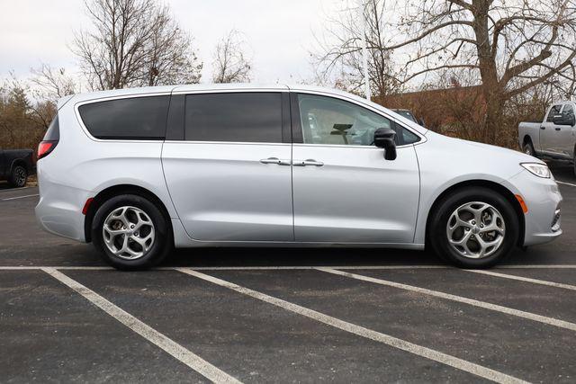 used 2024 Chrysler Pacifica car, priced at $32,650