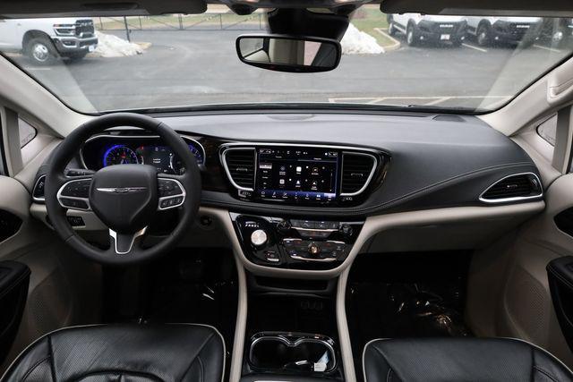 used 2024 Chrysler Pacifica car, priced at $32,650