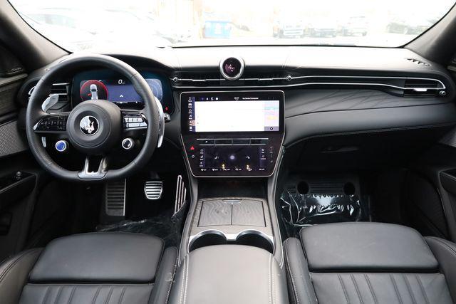 new 2025 Maserati Grecale car, priced at $63,997