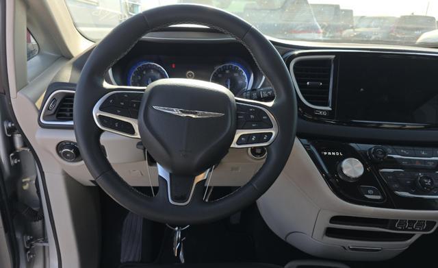 used 2024 Chrysler Pacifica car, priced at $26,994