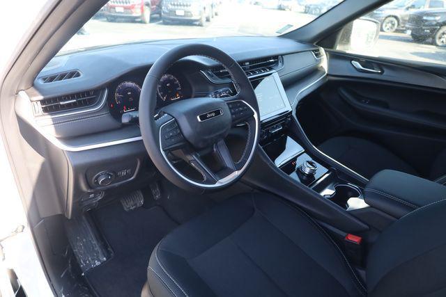 new 2026 Jeep Grand Cherokee car, priced at $33,844