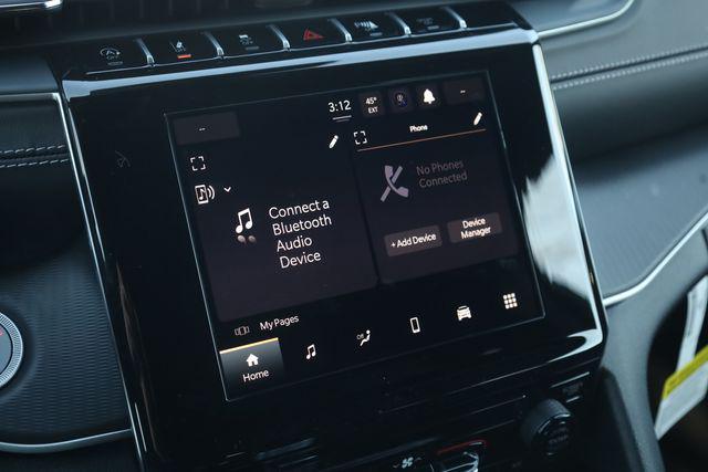 new 2026 Jeep Grand Cherokee car, priced at $33,844