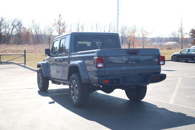 new 2026 Jeep Gladiator car, priced at $42,618
