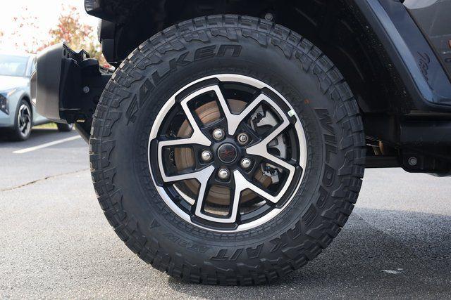 new 2025 Jeep Gladiator car, priced at $47,989