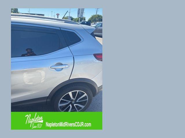 used 2017 Nissan Rogue Sport car, priced at $17,945