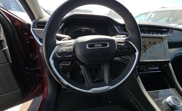 used 2023 Jeep Grand Cherokee L car, priced at $27,242