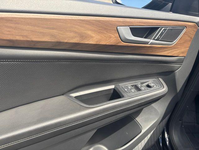 used 2024 Volkswagen Atlas car, priced at $27,420