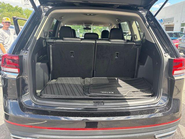 used 2024 Volkswagen Atlas car, priced at $27,420