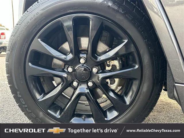 used 2021 Jeep Grand Cherokee car, priced at $17,773