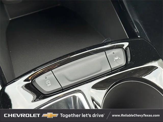 new 2026 Chevrolet Trax car, priced at $25,185